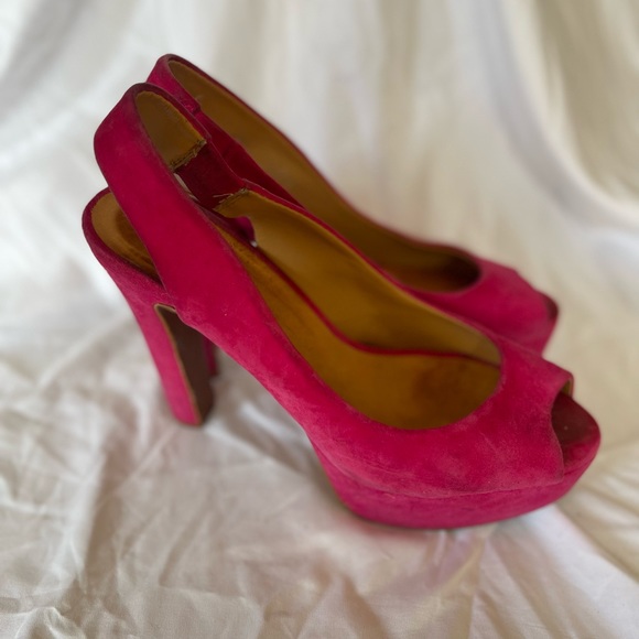 Zara Suede Fuchsia sling back heels - Picture 3 of 3